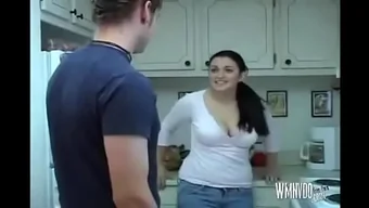See how it goes in this XXX video from xvideos.com.